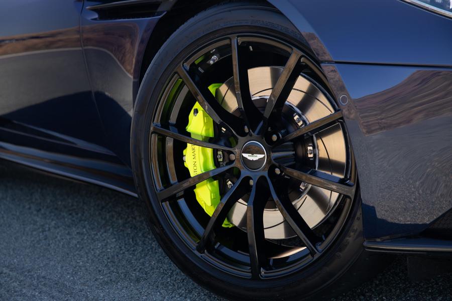 Колеса Aston Martin DB11 AMR 2018 года  (WW) (фото 4 из 43)